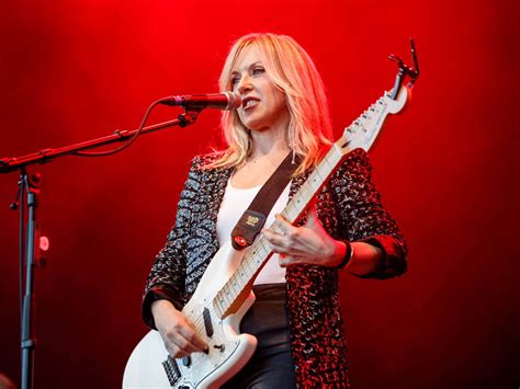 Liz Phair | Guitar.com | All Things Guitar