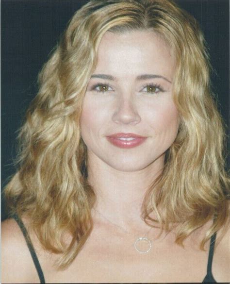 Linda Cardellini Young Smiling Close Up 8x10 photograph - Walmart.com