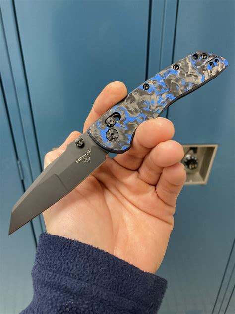 Magnacut hogue deka at the lockers : knifeclub