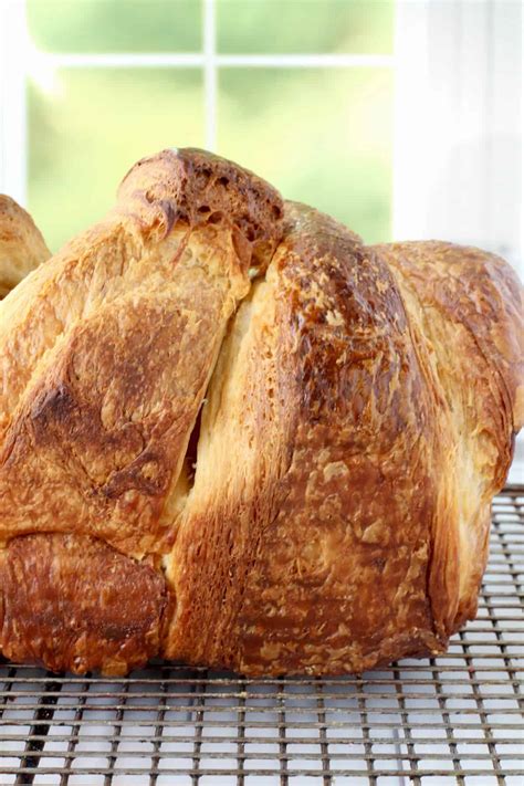 Croissant Bread (Pull-apart Laminated Loaf) | Karen's Kitchen Stories