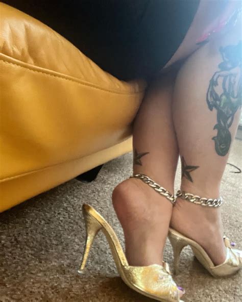 killersexyfeet 🇬🇧 tattedmulesqueen on Twitter: "Sexy shoe Saturday. Another gorgeous pair of ...