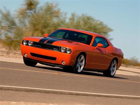 Dodge Challenger Srt8