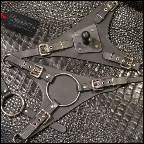 Strapon sur mesure - Système Vac-U-lock - Strapon - Caresse de Cuir