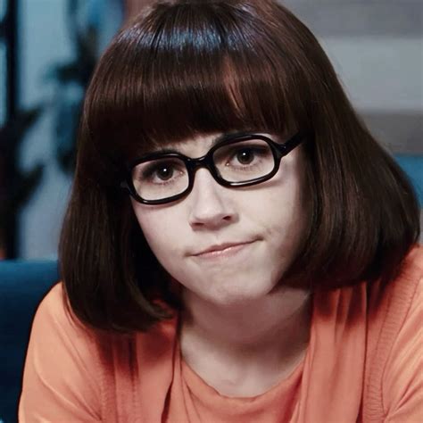 velma dinkley icon. linda cardellini icon. scooby doo icon. 2000s icon ...