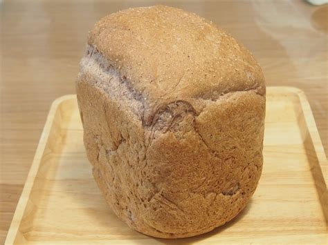 ホームベーカリー 雑穀米の全粒粉を使ったモチモチおいしい"米粉パン"の作り方!! 食パンレシピ紹介 - いそべ耕業ブログ