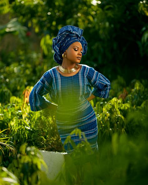 Large+Breasted+Women+In+Bikinis Photos, Download The BEST Free Large ...