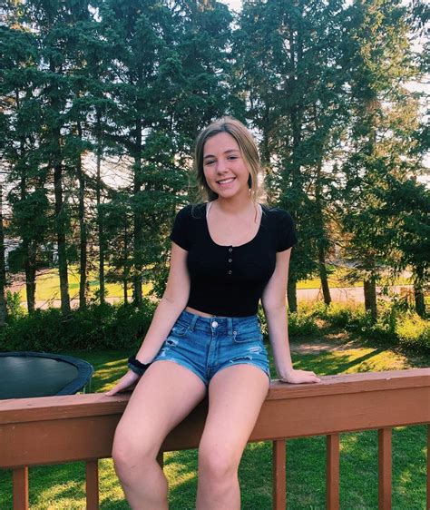 Cute teen : r/LegalTeens