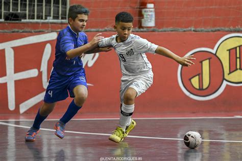 Equipe sub-9 de futsal do Santos FC conquista a Copa Expresso/ANE - Santos Futebol Clube