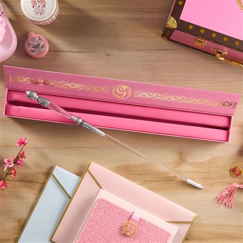 Glinda's Training Wand Prop Replica available now — The Noble Collection UK