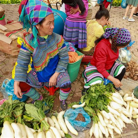 Women+Bending+Over+In+Thong+Bikini Photos, Download The BEST Free Women ...