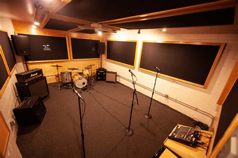 SMASH STUDIOS – CHICAGO