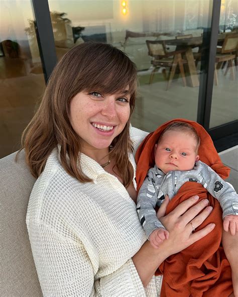 Riley Reid's Baby Daughter Emma | Riley Reid Pregnant / Baby | Know ...