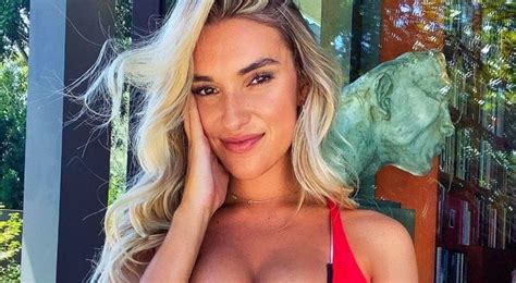 PHOTO: 'World's Sexiest Volleyball Player' Kayla Simmons Had Fans Foaming At The Mouth With Her ...