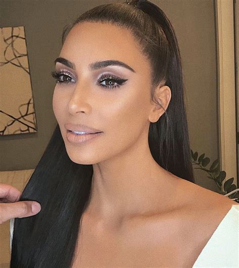 Kim Kardashian Makeup Looks - Festival Makeup Inspiration