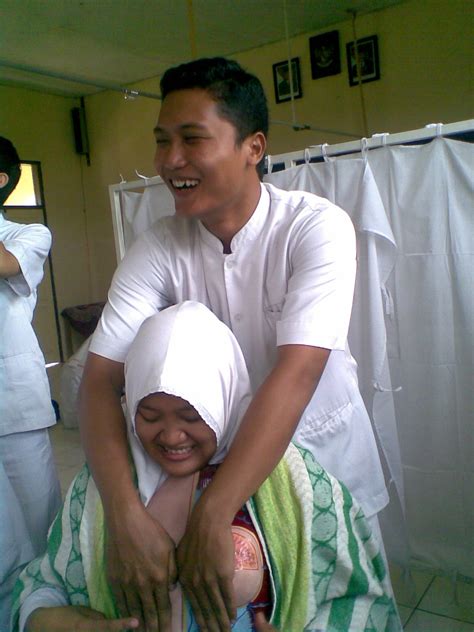 Keperawatan Profesional Islami: Gambar contoh Pemijatan Payudara ibu post partum