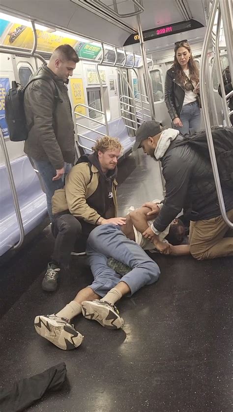 Shocking video shows vagrant being choked to death on NYC subway