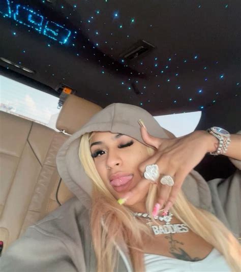 Ahna Mac | Pretty celebrities, Celebrity selfies, Winter outfits women