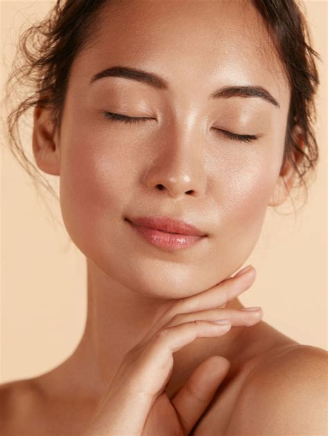 Skin Benefits Of Wine: Unlocking The Secret To A Glowing Complexion
