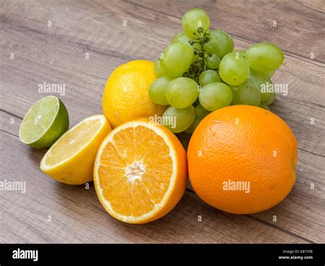 Lemons table half diet healthy food hi-res stock photography and images ...