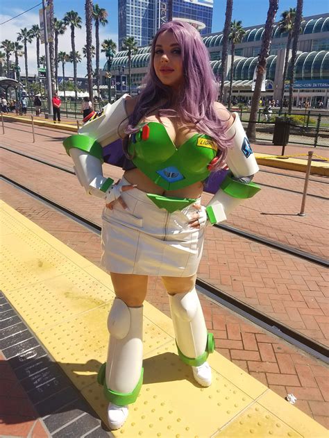 15 Fantastic Genderswapped Cosplays from the 2019 San Diego Comic Con ...