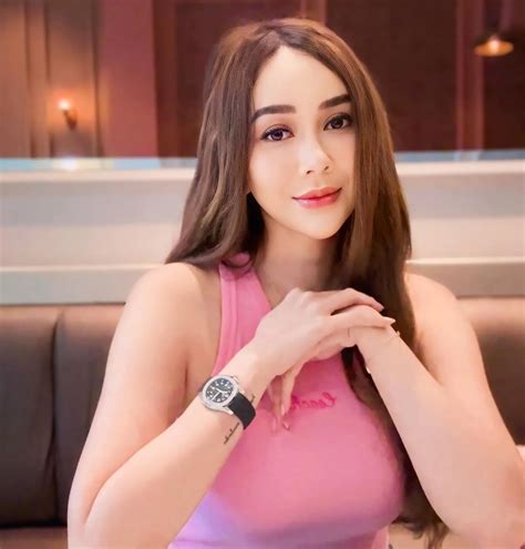 Upload Photo from 19 Years Ago, Here's How Aura Kasih Looked Beautiful ...