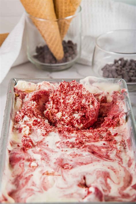 Red Velvet Ice Cream | The Bewitchin' Kitchen