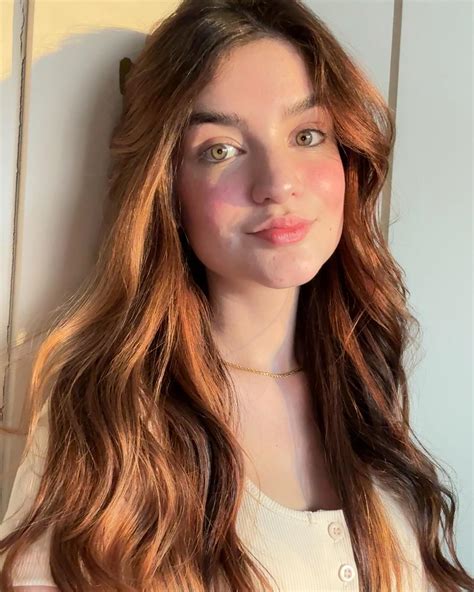 Jordana Vucetic.🌷 | Só porque faz um tempinho que eu não posto uma foto minha nessa rede ☺️☀️ ...