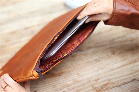 Laptop Case Leather - Tan - NAVA APPAREL SA