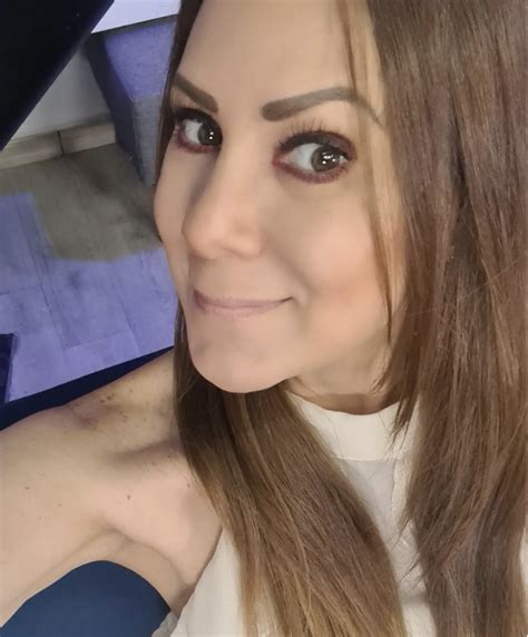 Maryfer Centeno observa extraña a Mariana Robles ¿Está mintiendo sobre el accidente de Nicandro ...