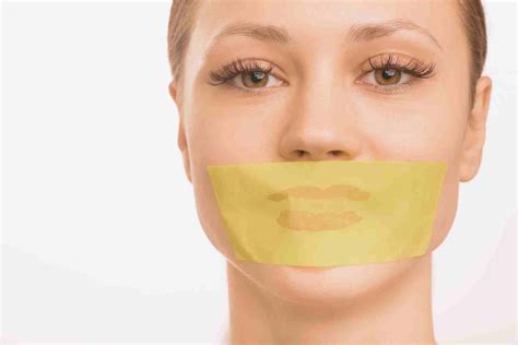 Why is the Roof of My Mouth Yellow?