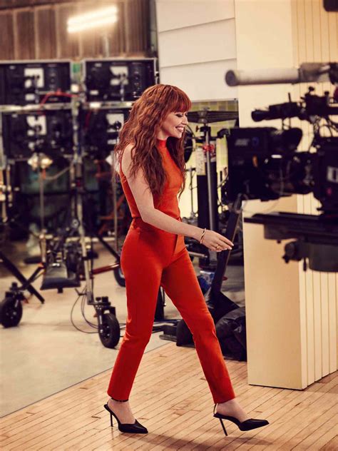 Natasha Lyonne Talks Partnership with Old Navy, Not Sacrificing Comfort ...