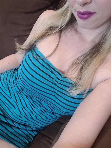 Curvy yummy Blonde Milf, Explicit and General Content. Onlyfans and ...