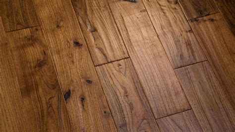 What Is Hand Scraped Hardwood Flooring?