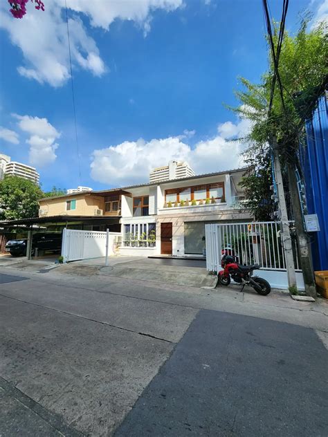 TOPBOY Massage Shinjuku Tokyo's Premium Gay Massage - BoyinThai