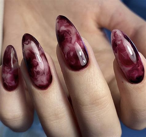 Pin von Koa-Kaylee auf dark red nail designs in 2025 | Nägel ...