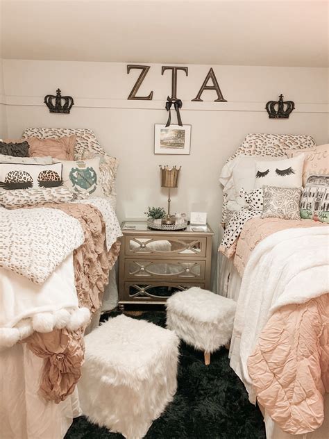 Sorority House Rooms