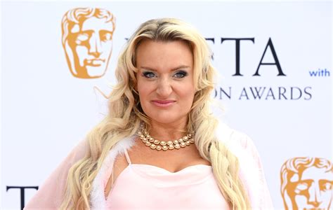 40 Facts About Roman Cinerary Urn - Facts.net