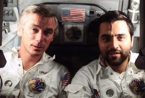Gene Cernan and Harrison Schmitt aboard the Apollo 17 mission to the moon (December 1972) : r ...