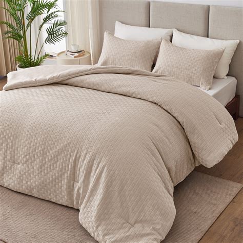 Whale Flotilla 2-Piece Jacquard Braid Ultra Soft Twin Comforter Set ...