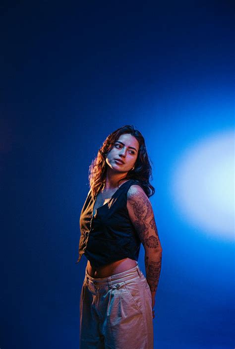 Big+Booty+Women+Walking+The+Street Photos, Download The BEST Free Big ...