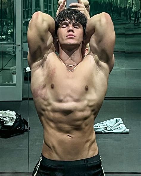 Sam millsap | Spend your time with people ahead of you 🔱Dm me “COACH” for 1on1 mentorship ...