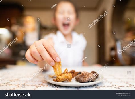 344,759 Eating Dry Fruit Images, Stock Photos & Vectors | Shutterstock