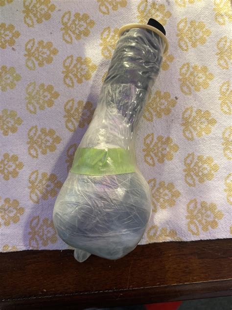 Home made Butt Plug.. 🤤🤤.. 5 votes and it's going up my sissy holee 🥵🥵🥵 ...