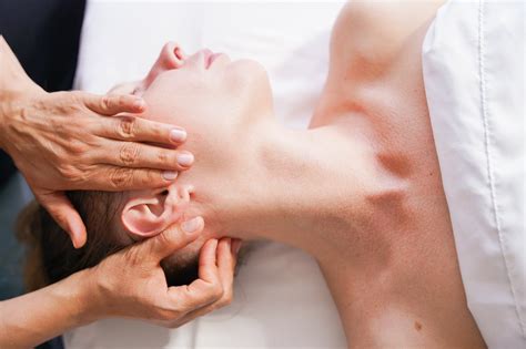 Pulsatile Tinnitus: Causes + treatments without drugs — Golden Care Wellness