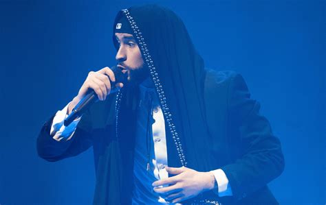 Super Bowl halftime performer Bad Bunny is an LGBTQ supporter - Outsports