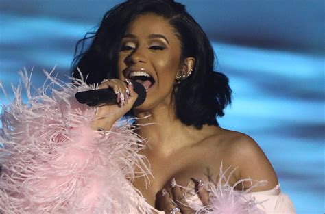 2017 VMAs: Cardi B's Nipple Slip | Billboard - Billboard