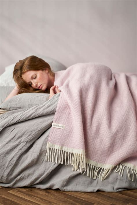 Even bigger XL wool blankets for king size beds | Blog – The British ...