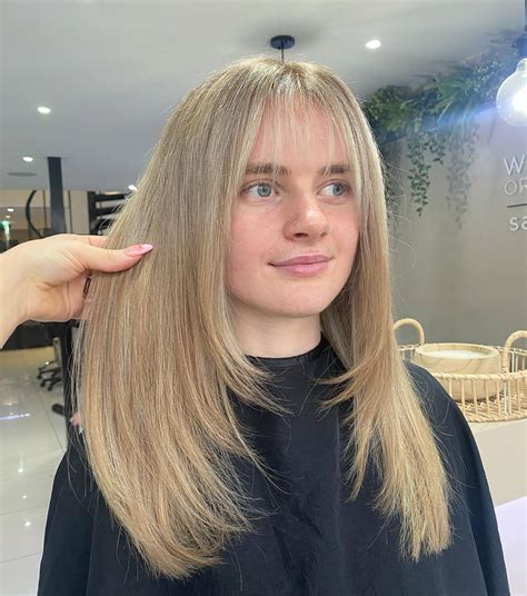 Side Fringe Hairstyles For Straight Hair