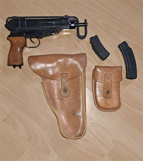 Znehodnocený samopal VZ 61 škorpion | Aukro