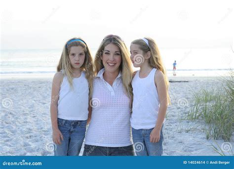 1,356 Mother Daughters Beach Stock Photos - Free & Royalty-Free Stock Photos from Dreamstime